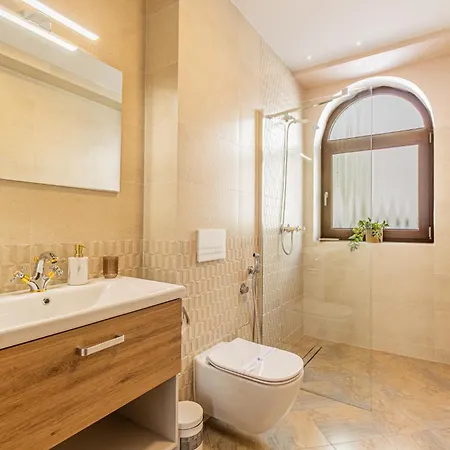 Luxury Collection Aparthotel In Brasov براشوف