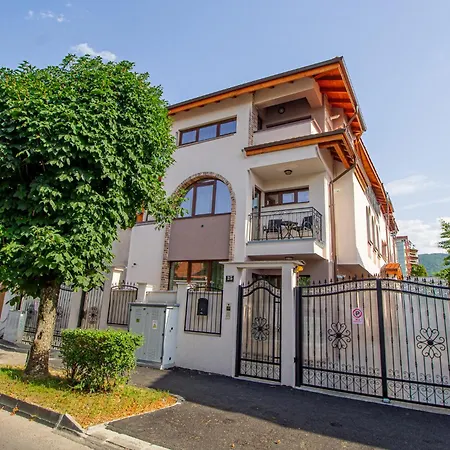 شقة فندقية Luxury Collection Aparthotel In Brasov